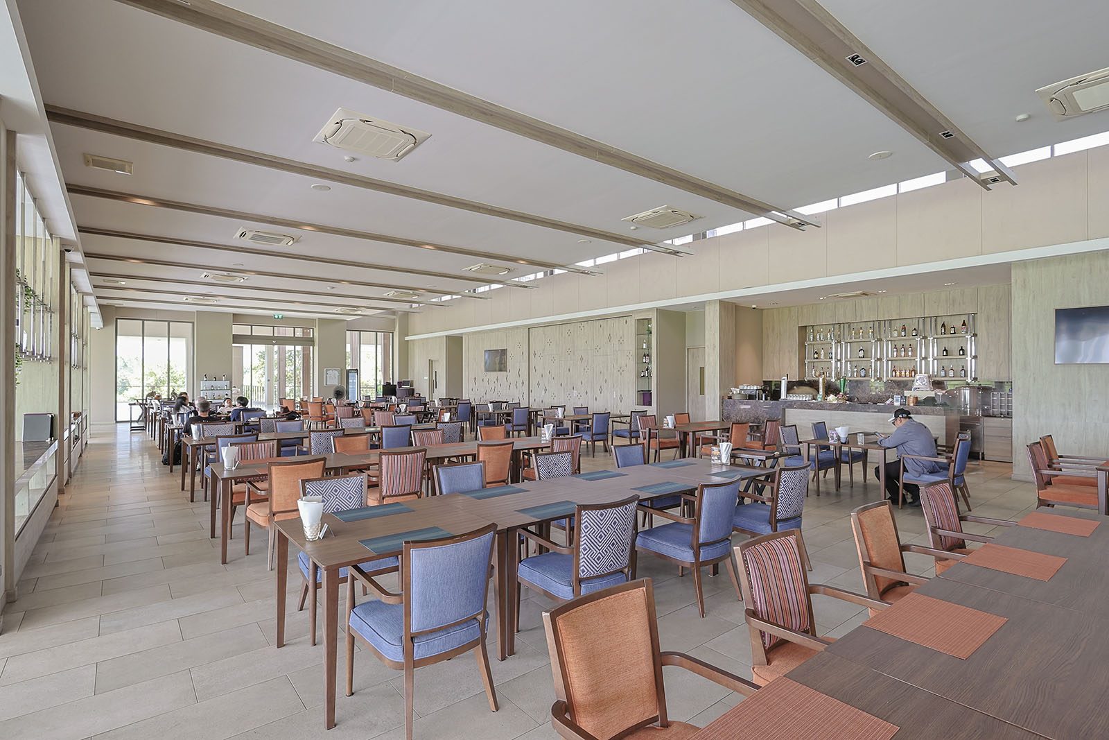 rolling_hills_clubhouses_5